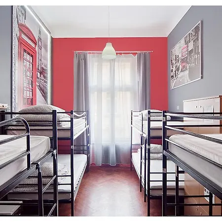 One World Hostel *